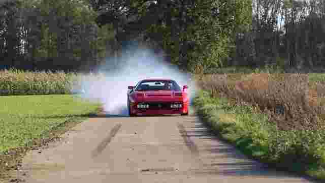 视频：法拉利288 GTO越野
