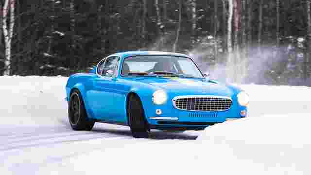 惊喜惊喜：青色赛车P1800是雪中的鸣禽