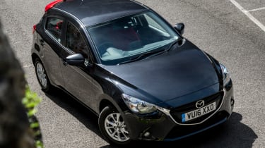 Mazda 2获得了独家红色版本