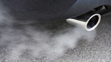 汽车买家在排放后遇到柴油骚扰