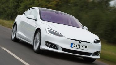 新的Teslas现在配备了'5'自主权的硬件