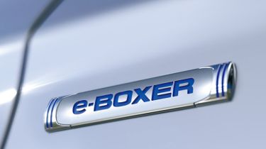 Subaru在日内瓦推出新的电子拳击手混合动力车