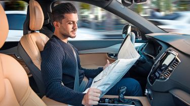 汽车安全酋长称驾驶员援助系统可以创造&ldquo;危险的错误印象&rdquo;